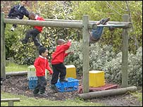 20070406081842outdoorplay203.jpg