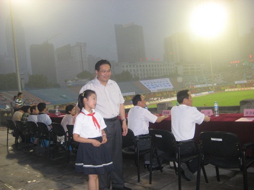 马旭明副市长与环保小天使