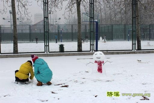 1fe067fbb2fb43169908bfaa20a4462308f7d35d.jpg