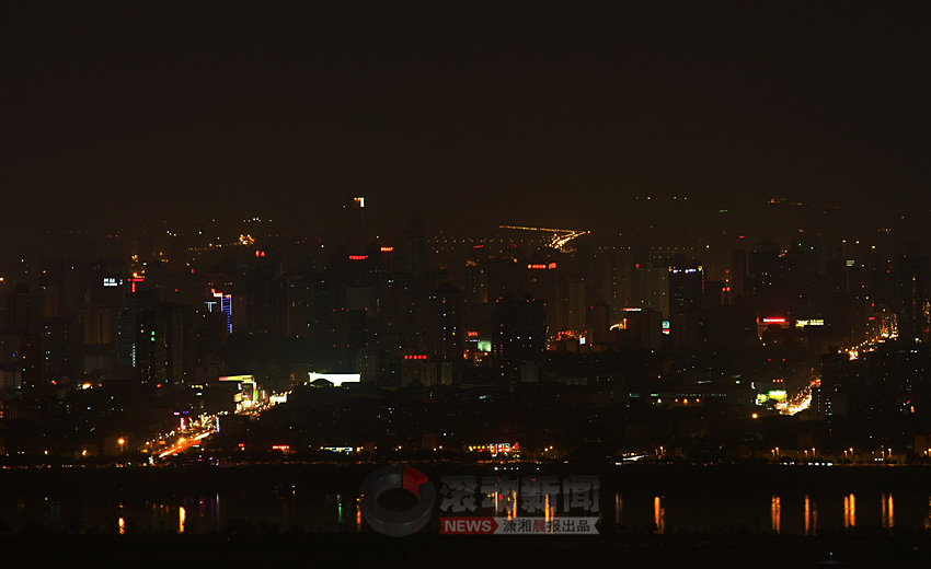 长沙熄灯后.jpg