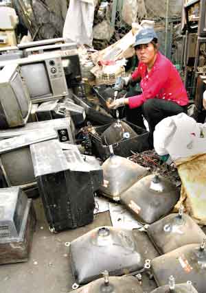 电子垃圾对中国的危害.jpg