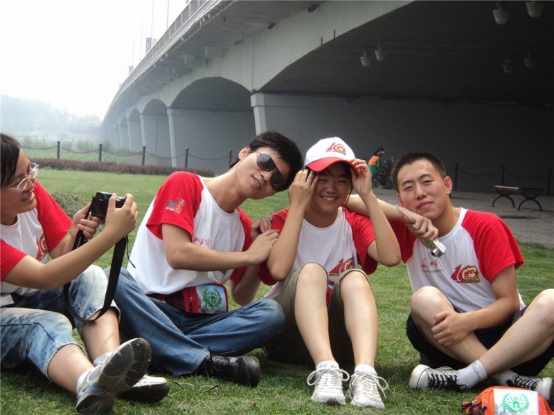 11  22日汾河公园游戏.jpg